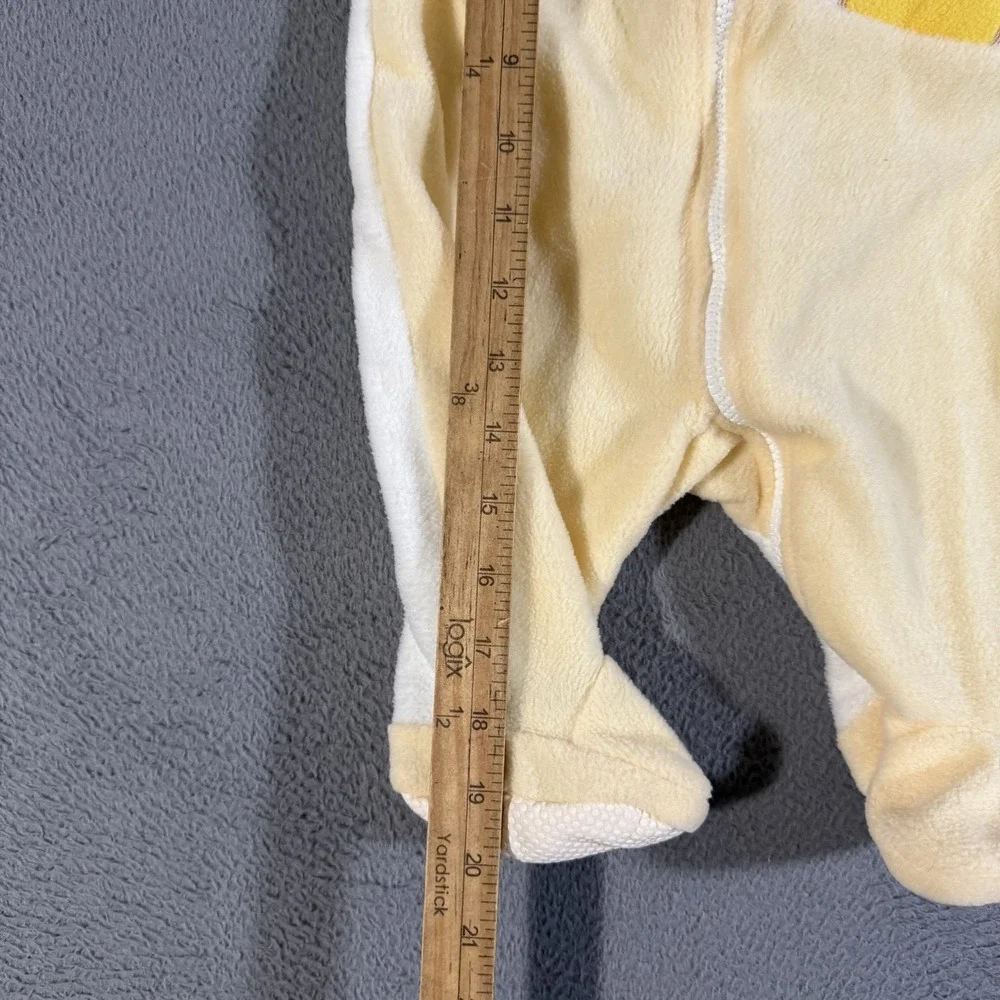 VTG Disney Baby Winnie the Pooh Yellow Sleeper Size 3 Months with Zippered Front